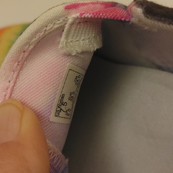 Vans slip on shoes - Picture 2 of 4